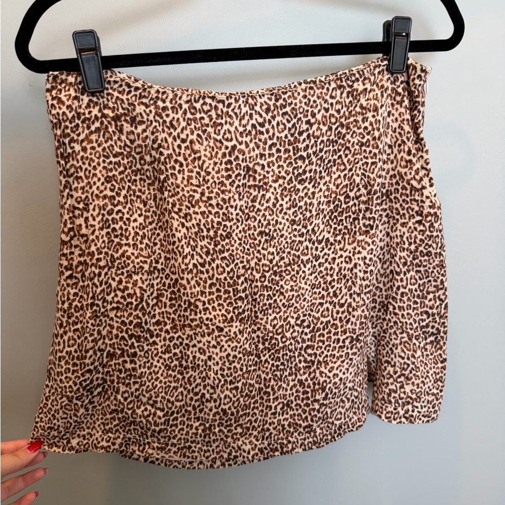 Lulu's Leopard Print Mini Skirt - L
